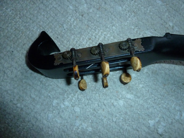 Gitarrernlaute ca. 1920 Meisterinstrument